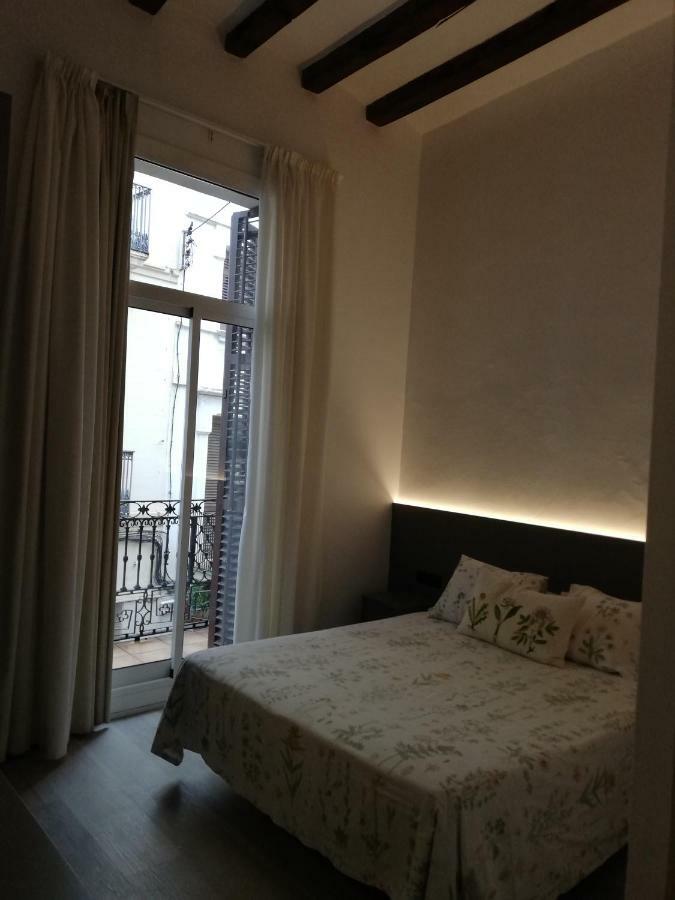 Hostal Parellades Ситжес Екстериор снимка
